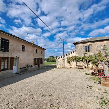 Domaine De La Briouse Bed and Breakfast Sanxay Εξωτερικό φωτογραφία