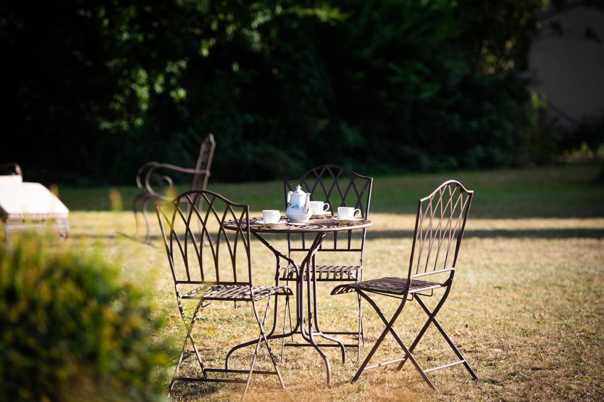 Domaine De La Briouse Bed and Breakfast Sanxay Εξωτερικό φωτογραφία